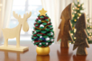 Abeto con una piña - Deco en madera cruda – 10doigts.fr