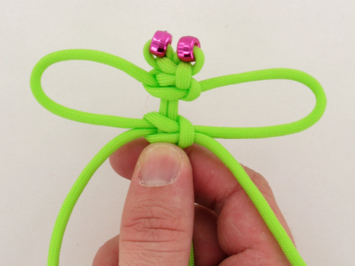 Dragonfly Keychain in Paracord