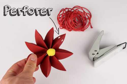 Guirnalda de flores de papel