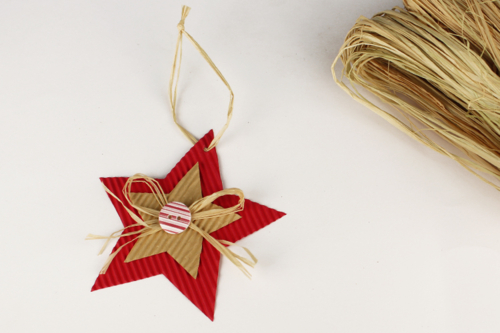 Estrellas de Navidad en cartón ondulado