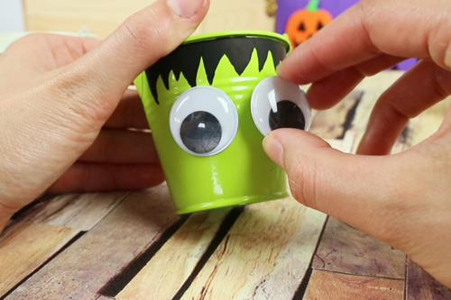 Mini cubos de caramelos para Halloween
