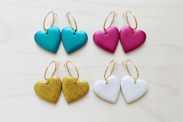 pendientes de fimo efecto metal y purpurina - Pâtes Fimo Effect : donnez une dimension magique à vos modelages - 10doigts.fr