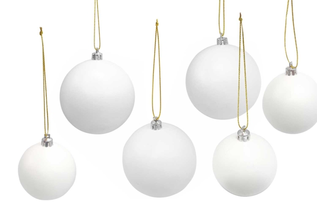 White Plastic Christmas Baubles - Choose Your Size - 1 - DIY Christmas Ornaments - 10doigts.com - Boules de Noël DIY - 10doigts.fr
