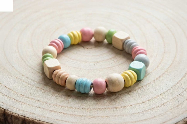 pulsera de perlas crudas - Perles Bois - 10doigts.fr