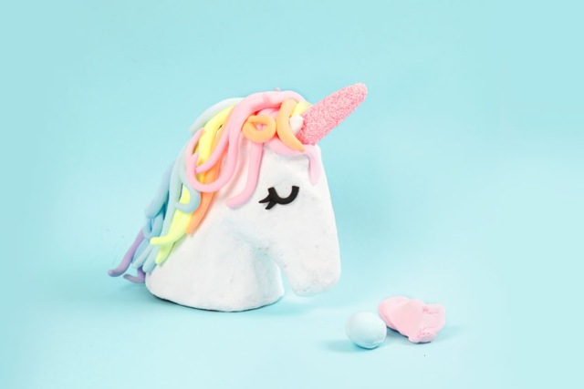 Busto de Unicornio - Pâtes à modeler autodurcissantes - 10doigts.fr