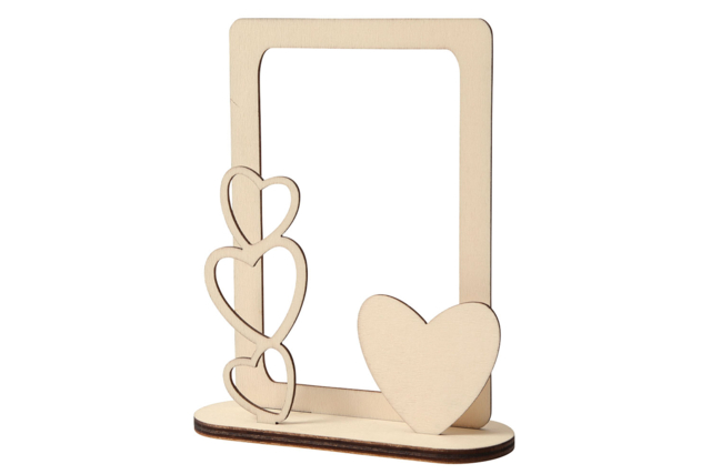 Wooden Heart Photo Frame - 1 - Decorative Photo Frames - 10doigts.com - Cadres et clips photos : des supports uniques pour afficher vos souvenirs - 10doigts.fr