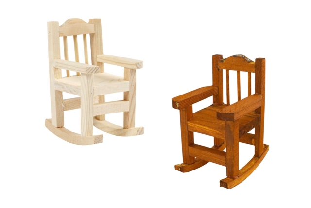 Silla de balancín de madera miniatura - Univers Miniature : maison de poupée et miniatures - 10doigts.fr