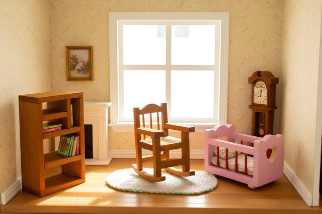 silla de casa de muñecas - Univers Miniature : maison de poupée et miniatures - 10doigts.fr