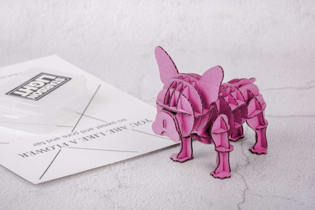 Cardboard Bulldog to Assemble - 2 - Cardboard Models - 10doigts.com - Maquettes en carton - 10doigts.fr