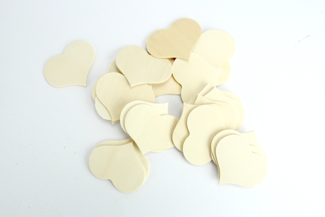 Natural Wooden Hearts - 3 - Raw Wood Decor - 10doigts.com - Déco en bois brut - 10doigts.fr