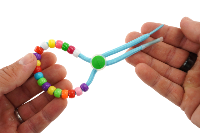 Creative Kit for 12 Bracelets: Laces, Clasps, and Beads for Kids - 5 - Jewelry Kits - 10doigts.com - Kits Bijoux - 10doigts.fr
