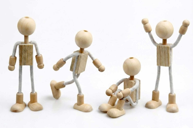 Figuritas flexibles para decorar - 4 personajes - Jeux et Jouets en bois - 10doigts.fr