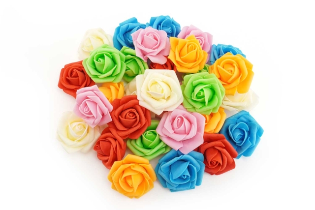 3D Soft Rubber Roses - 30 Pieces - 4 - Decorative Flowers and Leaves - 10doigts.com - Décorations fleurs et feuilles : ajoutez une touche de nature à toutes vos créations - 10doigts.fr