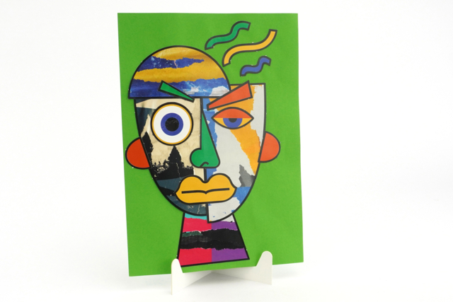 Strong Card Shapes “Deconstructed Face” - 108 Shapes - 4 - A Creative Year: 365 Creative Activities to Do - 10doigts.com - Une année créative : 365 activités créatives à réaliser - 10doigts.fr