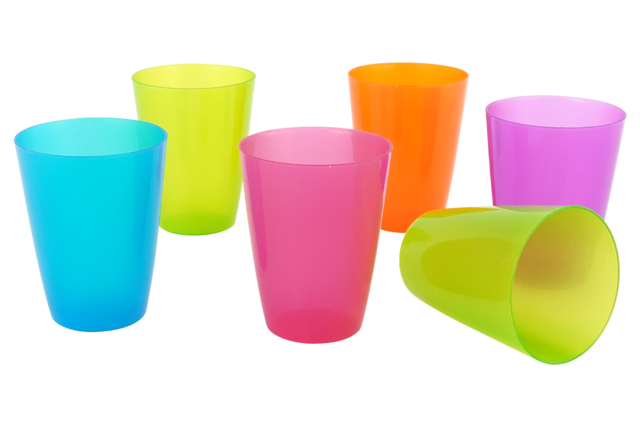 Vaso de plástico colorido - Vaisselle jetable et réutilisable - 10doigts.fr