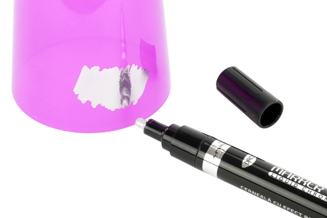 rotulador de pintura efecto espejo - Marqueurs peinture : l'intensité de l'acrylique au bout des doigts - 10doigts.fr