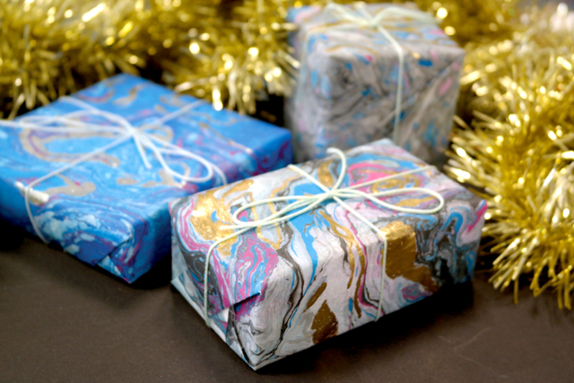 Rafia de papel - Peinture marbling - 10doigts.fr