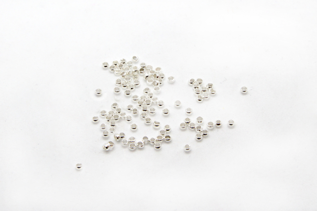 Crimp Beads Silver - 100 Pieces - 1 - Crimp Beads - 10doigts.com - Perles à écraser - 10doigts.fr
