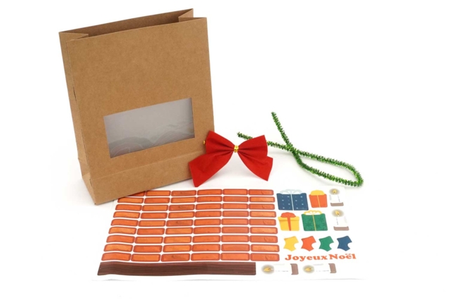 Candle Holder Kit “Christmas Fireplace” - 2 Pieces - 3 - Christmas Creative Kits for Children - 10doigts.com - Kits créatifs de Noël pour les enfants - 10doigts.fr