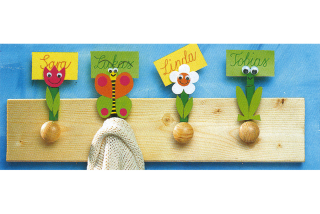 Assorted Colored Clothespins - 50 Pieces - 7 - Wooden Clothespins - 10doigts.com - Pinces à linge en bois - 10doigts.fr