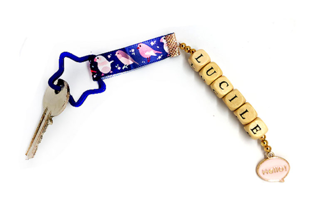 Wooden Alphabet Beads - 100 Beads - 10 - Message Jewelry - 10doigts.com - Bijoux messages - 10doigts.fr