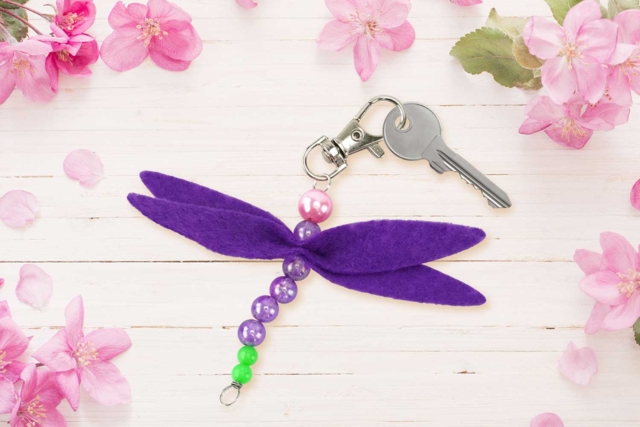 Dragonfly Keychain Kit - 4 Pieces - 1 - Keychains - 10doigts.com - Porte-clés - 10doigts.fr