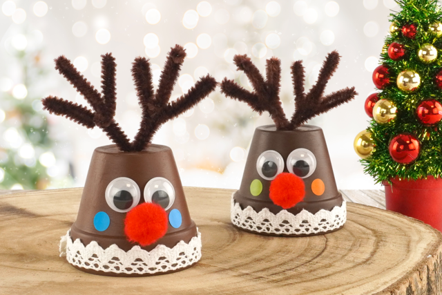 Christmas Reindeer with a Terracotta Pot - Peinture acrylique mate - 10doigts.fr