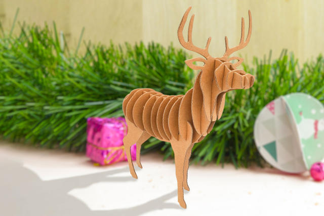 Cardboard Reindeer to Assemble - 3 - Cardboard Models - 10doigts.com - Maquettes en carton - 10doigts.fr
