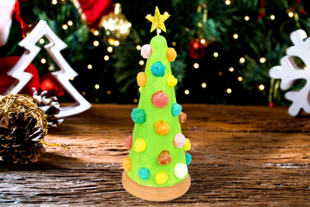 Árbol de Navidad con copos de maíz - Gommettes de Noël : autocollants et stickers créatifs pour enfants - 10doigts.fr