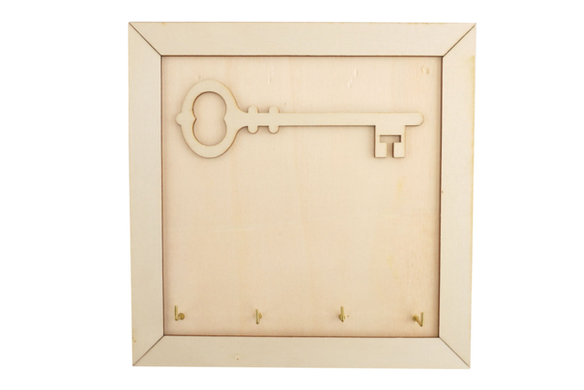 Wooden Key Wall Rack - 5 - Keychains and Key Holders for Dad - 10doigts.com - Porte-clés et range-clés pour Papa : une idée de cadeau personnalisé - 10doigts.fr