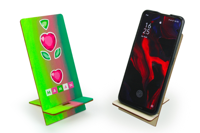 Wooden Smartphone Stands - 6 Pieces - 5 - Office Supplies - 10doigts.com - Objets pour le bureau : personnalisez votre espace de travail - 10doigts.fr