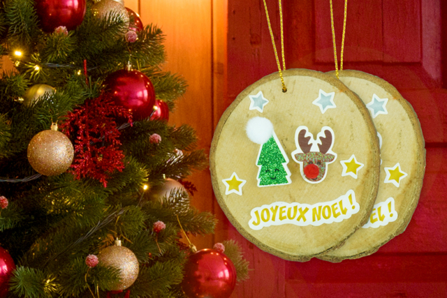 Reindeer Stickers with Pom Poms - 25 pcs - 2 - Christmas Stickers and Labels - 10doigts.com - Gommettes de Noël : autocollants et stickers créatifs pour enfants - 10doigts.fr