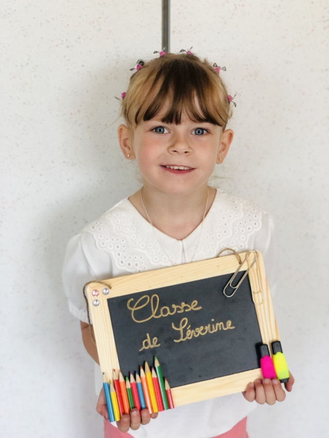 Wooden Schoolchild Decorative Slate - 8 - Chalks, Boards, Slates - 10doigts.com - Craies, tableaux et ardoises : l'espace de toutes les expressions - 10doigts.fr