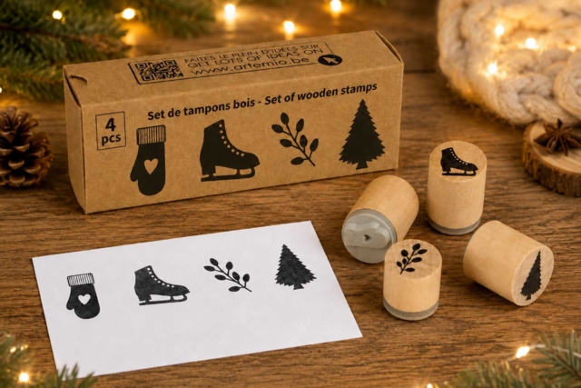 Sellos de Navidad de madera - 4 motivos a juego - Pochoirs et tampons de Noël - 10doigts.fr