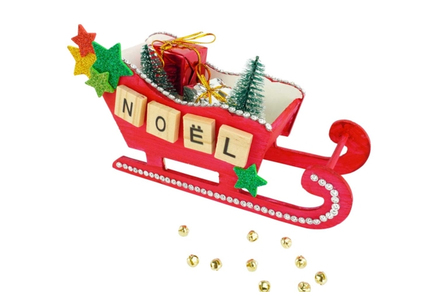 Large Natural Wooden Sleigh - 3 - Christmas Wooden Objects - 10doigts.com - Objets en bois Noël - 10doigts.fr
