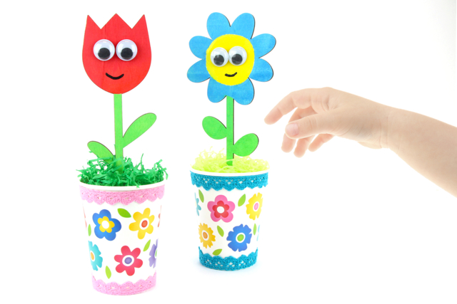 Assorted Wooden Flowers - 6 Pieces - 3 - Wooden Shapes - 10doigts.com - Supports plats en bois - 10doigts.fr