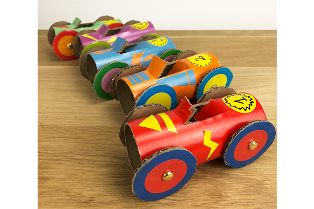 maqueta 3D coche - Pots en carton - 10doigts.fr