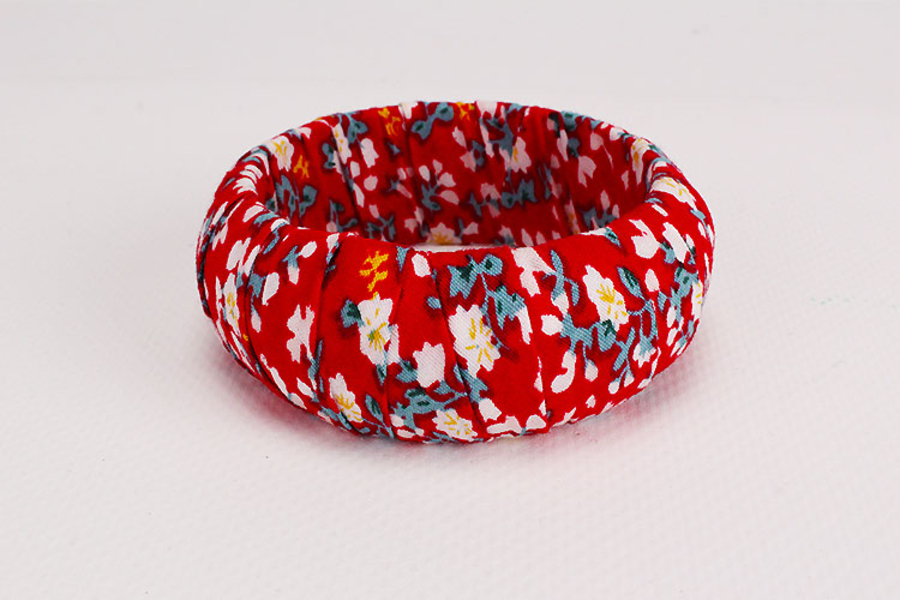 Pulsera enruvada