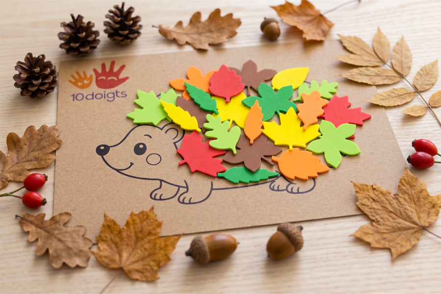 Hedgehog to decorate with leaves